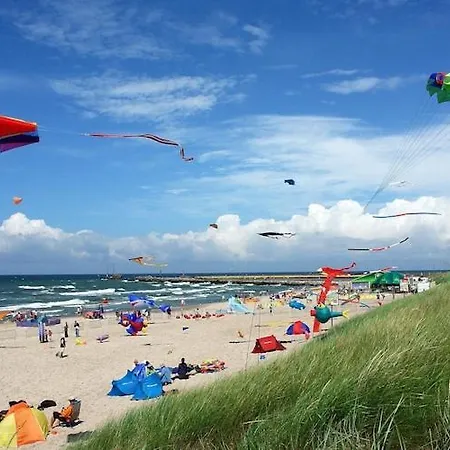 Large, Comfortable Holiday Homes Close To The Sea