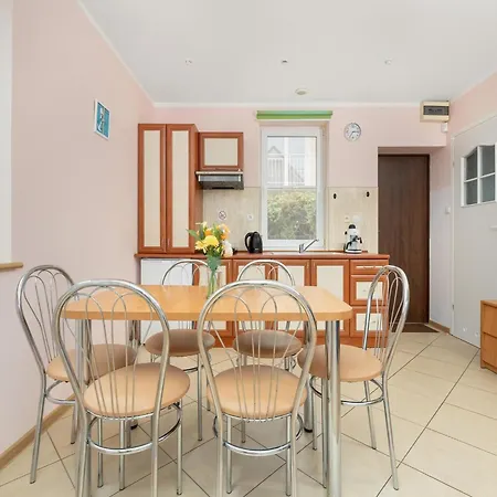 بيت للعطل Large, Comfortable Holiday Homes Close To The Sea